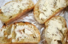 Tereyağlı Ekmek Tarifi ve Malzemeleri